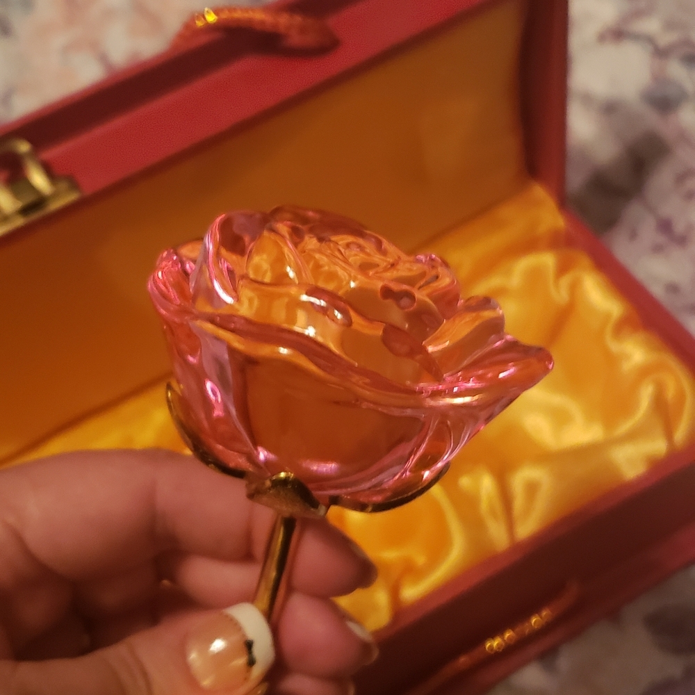 Forever Pink glass Rose